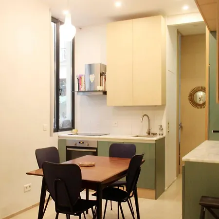 Haven Of Peace With Private Terrace Parigi